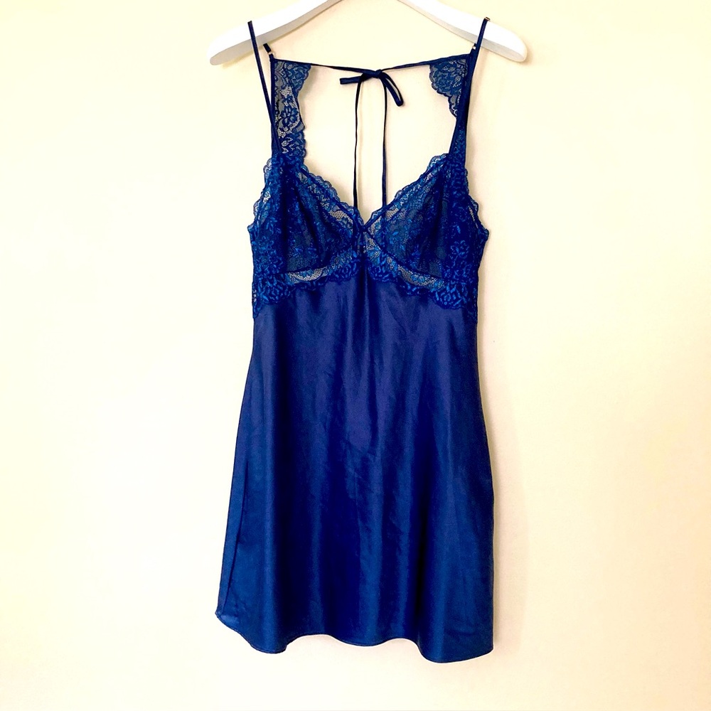 Inc / midnight Blue Lace Nightgown